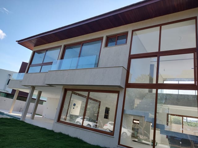 Foto do Casa - Casa à venda, Guarajuba, Camaçari, BA, próxima  ao comércio local com restaurantes, hotéis, bancos, supermercados, roteiros turísticos! | MB Marcia Buzzacchino Imobiliária