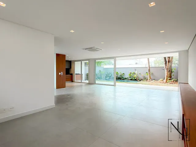 Casa com 403m² 4 quartos e 6 banheiros, à venda, no bairro Campo Belo em São Paulo