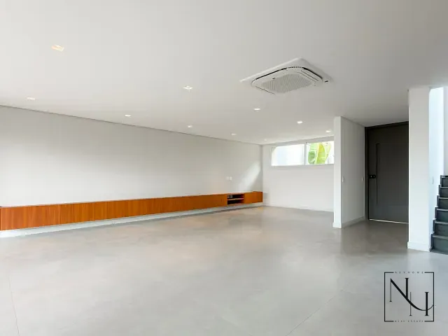 Casa com 403m² 4 quartos e 6 banheiros, à venda, no bairro Campo Belo em São Paulo