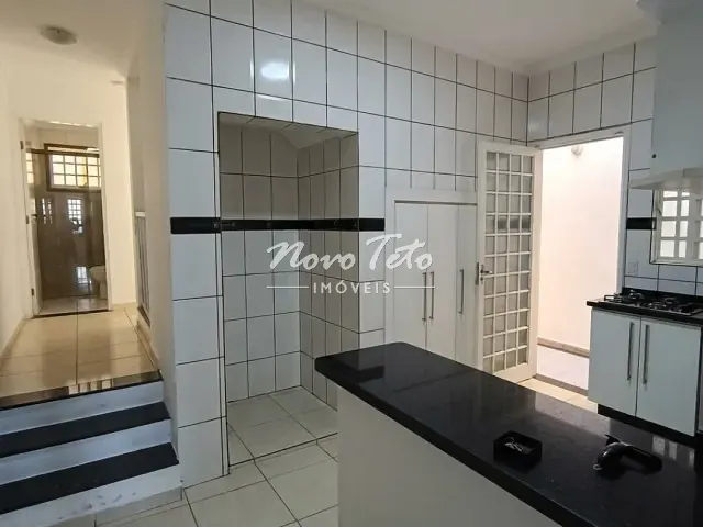 Casa 3 quartos e 3 banheiros, para alugar, no bairro Loteamento Residencial Vista Linda em São José dos Campos