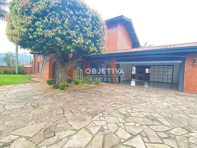 Casa com 1000m² 3 quartos e 4 banheiros, à venda, no bairro São Jorge em Novo Hamburgo