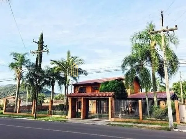 Casa com 1000m² 3 quartos e 4 banheiros, à venda, no bairro São Jorge em Novo Hamburgo