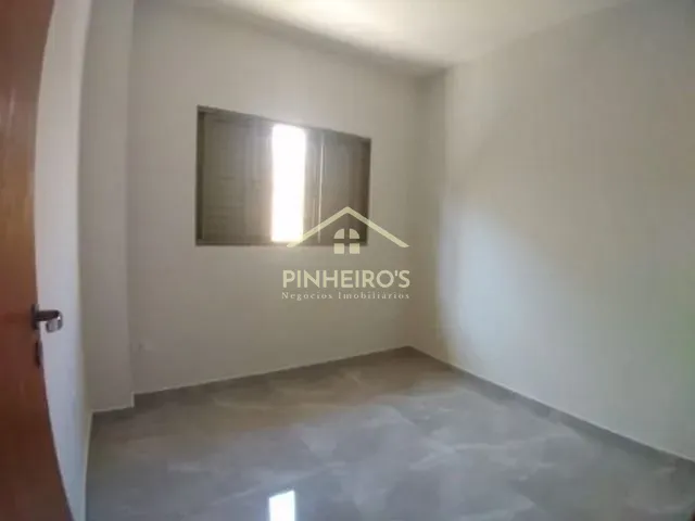 Casa com 157m² 3 quartos e 1 banheiro, à venda, no bairro Residencial Abussafe em Cambé