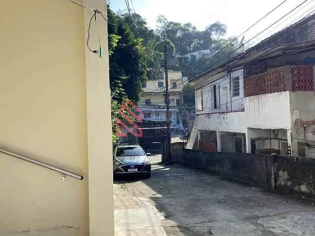 Casa 2 quartos e 1 banheiro, para alugar, no bairro Fonseca em Niterói