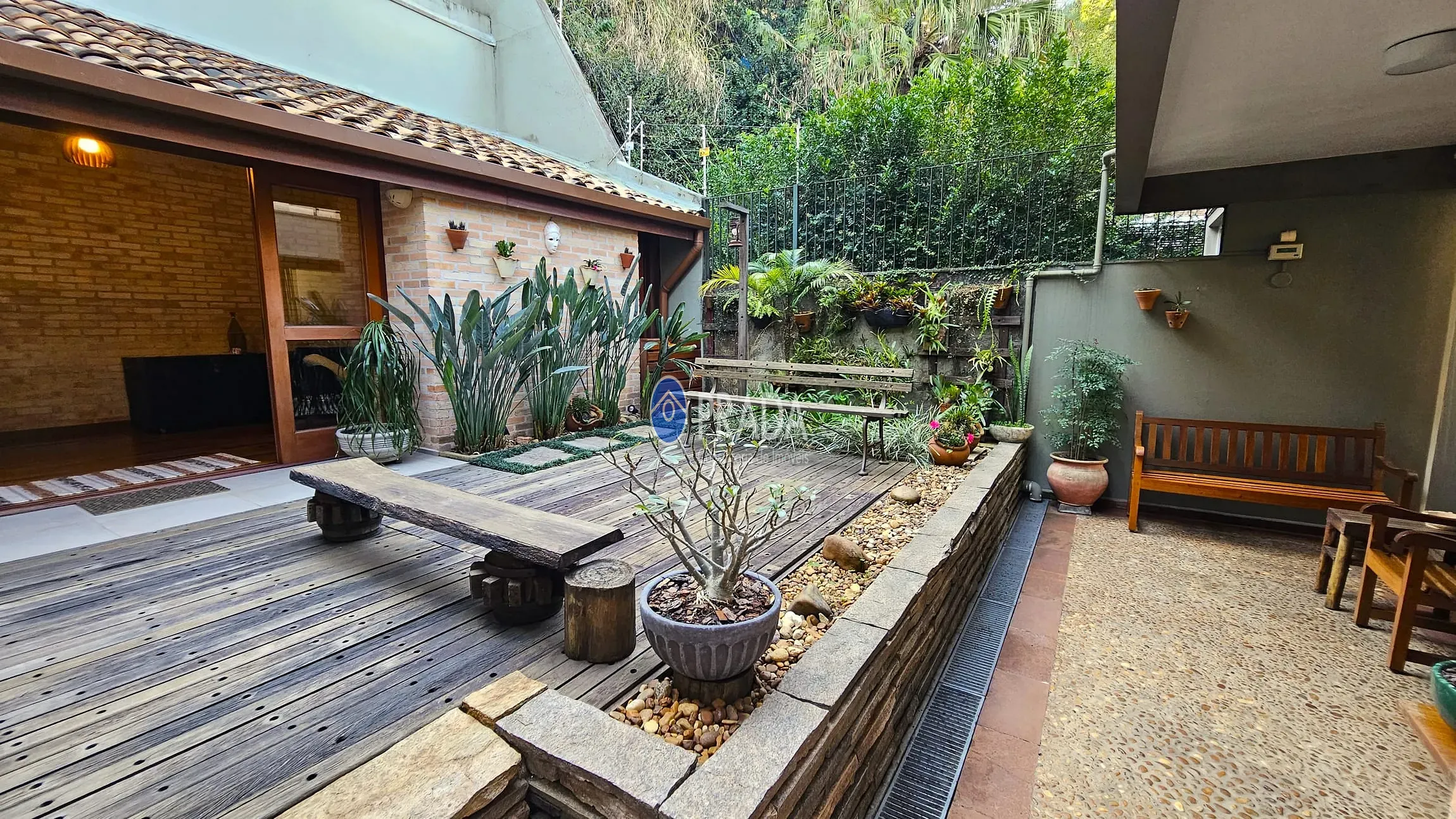 Casa, 3 quartos, 247 m² - Foto 53
