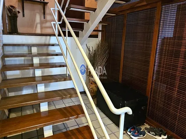 Casa com 300m² 3 quartos e 5 banheiros, à venda ou para alugar, no bairro Alto de Pinheiros em São Paulo