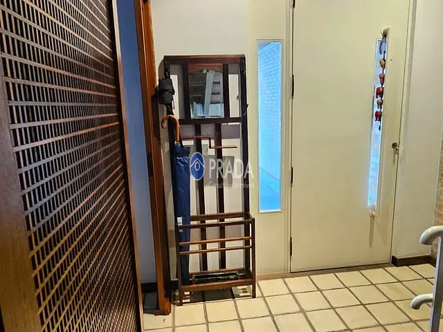 Casa com 300m² 3 quartos e 5 banheiros, à venda ou para alugar, no bairro Alto de Pinheiros em São Paulo