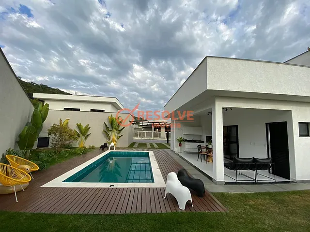 Casa 3 quartos e 3 banheiros, à venda, no bairro ITAPEMA 2 em Guararema