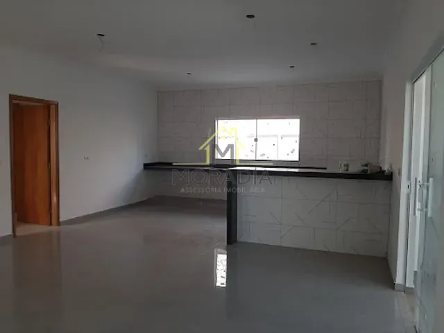 Casa com 272m² 5 quartos e 2 banheiros, à venda, no bairro Jardim Ouro Verde III em Guaxupé