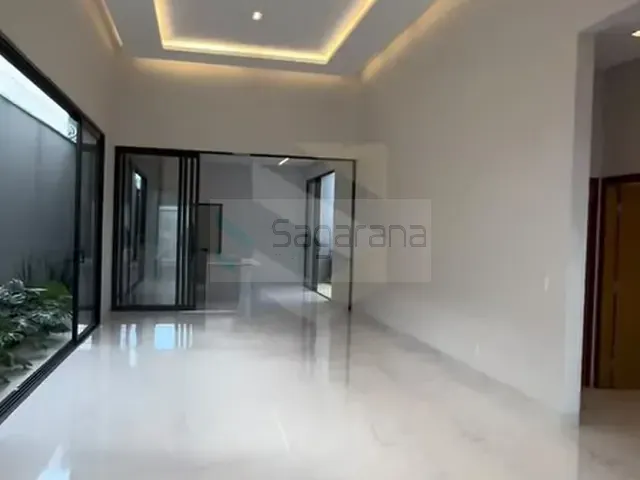 Casa com 180m² 3 quartos e 4 banheiros, à venda, no bairro Santo Antônio em Patrocínio