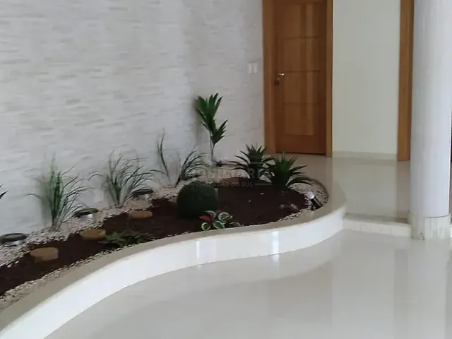 Casa 4 quartos e 2 banheiros, à venda, no bairro CENTRO em Chapadão do Sul