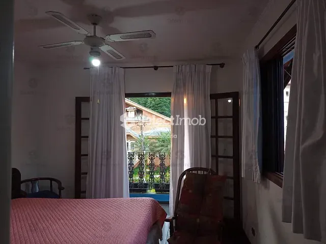 Casa com 550m² 4 quartos e 3 banheiros, à venda, no bairro Centro em Ribeirão Pires