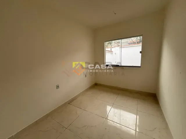 Casa 2 quartos e 2 banheiros, à venda, no bairro Residencial Centro da Serra em Serra