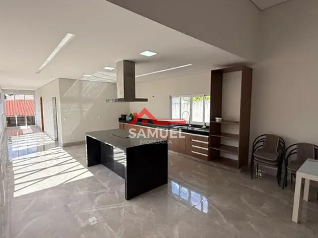Casa 4 quartos e 6 banheiros, à venda, no bairro Setor Habitacional Jardim Botânico em Brasília