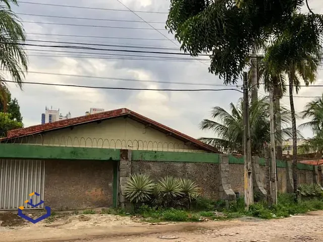 Casa para alugar, no bairro Papicu em Fortaleza