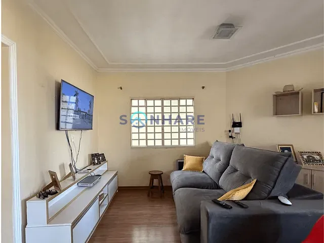 Casa com 270m² 2 quartos e 3 banheiros, à venda, no bairro Nações em Siqueira Campos