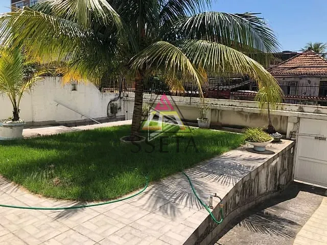 Casa com 684m² 4 quartos e 3 banheiros, à venda, no bairro Engenho de Dentro em Rio de Janeiro