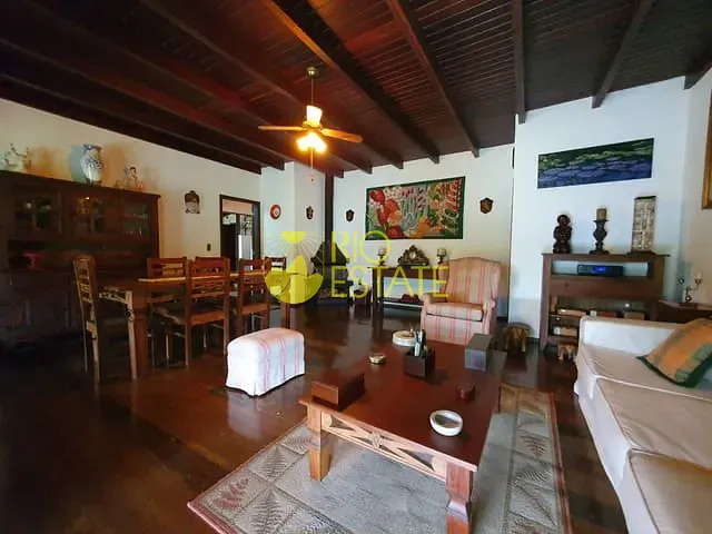Casa com 3000m² 3 quartos e 3 banheiros, à venda, no bairro Penedo em Itatiaia
