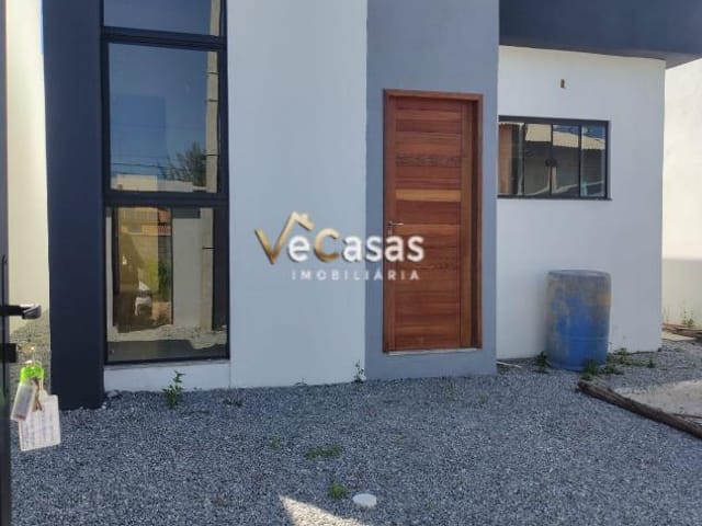 Casa com 100m² 2 quartos e 2 banheiros, à venda, no bairro Verdes Mares em Rio das Ostras