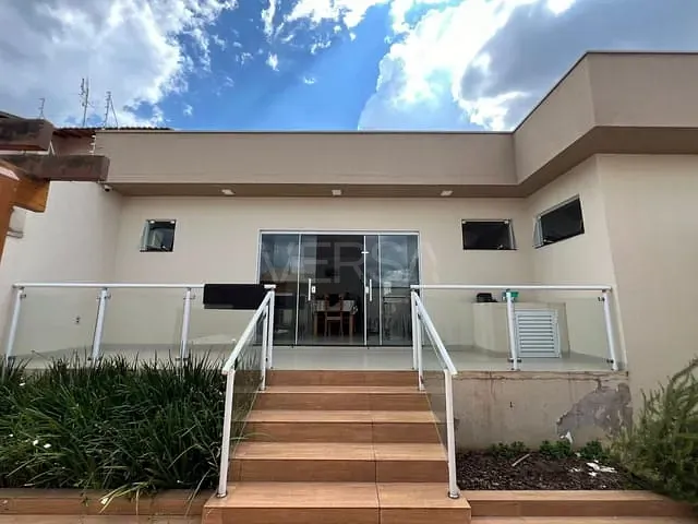 Casa com 250m² 2 quartos e 3 banheiros, à venda, no bairro Loteamento Porto Fino em Rio Claro