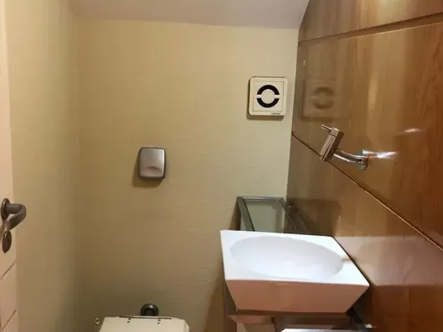 Casa com 408m² 5 quartos e 3 banheiros, à venda, no bairro Coqueiros em Florianópolis