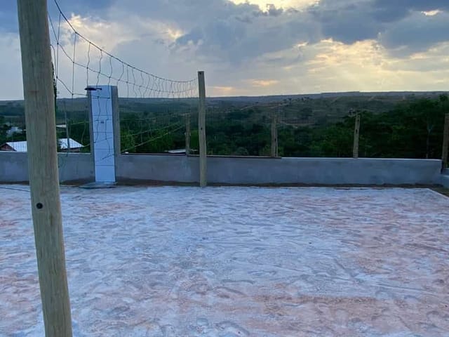 Casa com 500m², à venda, no bairro Zona Rural em Abadiânia
