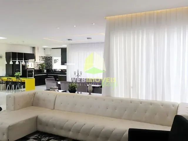 Casa com 504m² 4 quartos e 7 banheiros, à venda, no bairro Fazenda Rodeio em Mogi Das Cruzes