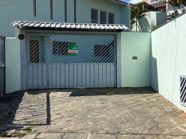 Casa 2 quartos e 2 banheiros, para alugar, no bairro Agenor em Extrema