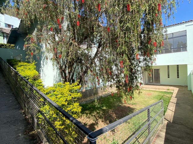 Casa 2 quartos e 2 banheiros, para alugar, no bairro Agenor em Extrema