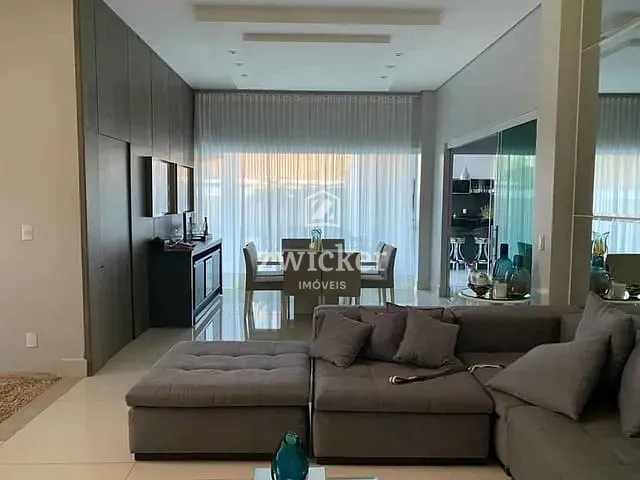 Casa com 450m² 4 quartos e 6 banheiros, à venda, no bairro Residencial Lago Sul em Bauru