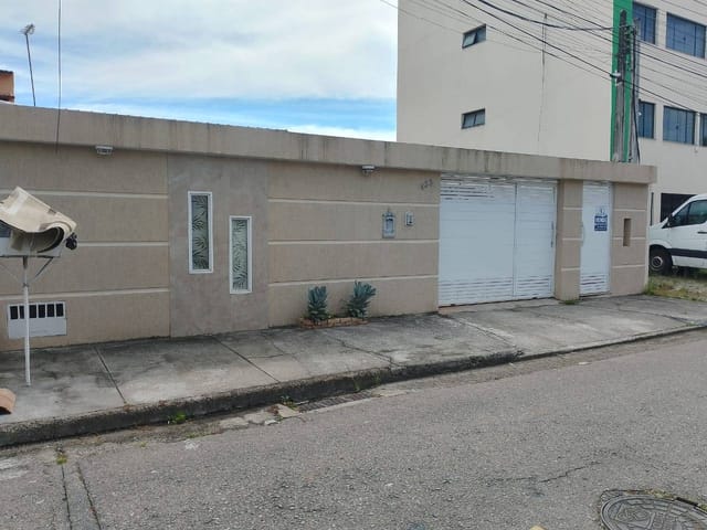Casa com 360m² 3 quartos e 3 banheiros, à venda, no bairro Novo Rio das Ostras em Rio das Ostras