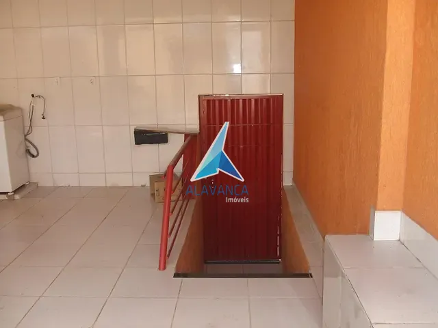 Casa com 201m² 4 quartos e 2 banheiros, à venda, no bairro Jardim Alvorada em Governador Valadares