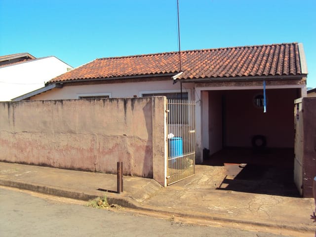 Casa com 345m² 2 quartos e 1 banheiro, à venda, no bairro Centro em Ibiporã