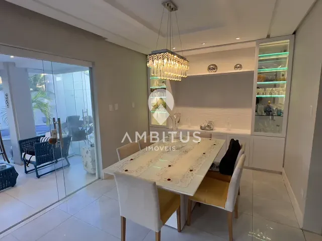 Casa com 305m² 4 quartos e 6 banheiros, à venda, no bairro Vilas do Atlântico em Lauro de Freitas