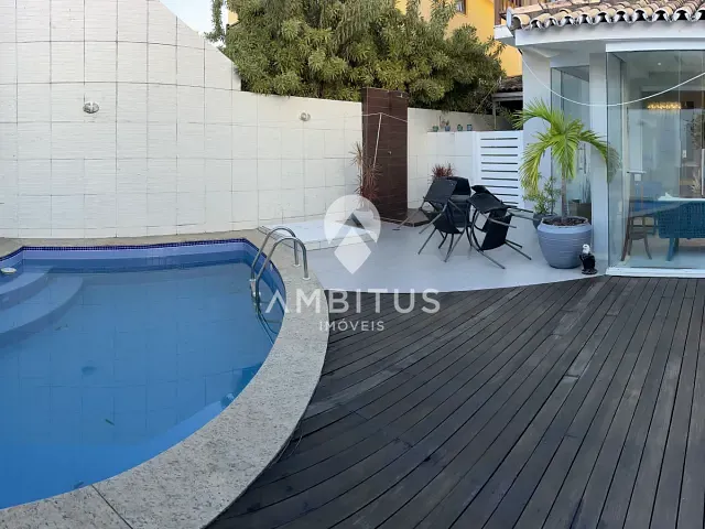 Casa com 305m² 4 quartos e 6 banheiros, à venda, no bairro Vilas do Atlântico em Lauro de Freitas
