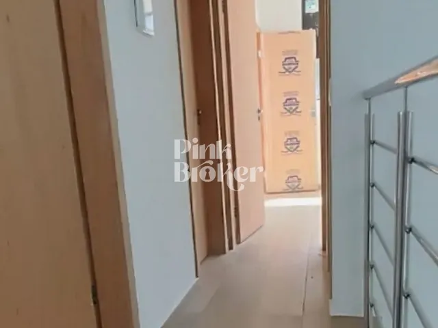 Casa 3 quartos e 3 banheiros, à venda, no bairro Cabral em Contagem
