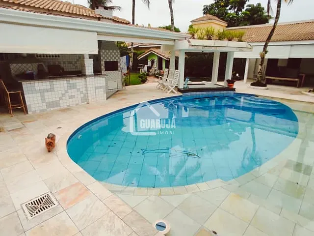 Casa com 1000m² 5 quartos e 3 banheiros, à venda, no bairro Enseada em Guarujá