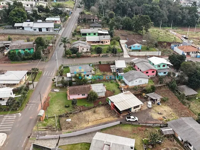 Casa com 890m² 2 quartos e 1 banheiro, à venda, no bairro FREI VITO em Chopinzinho
