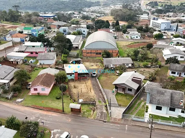 Casa com 890m² 2 quartos e 1 banheiro, à venda, no bairro FREI VITO em Chopinzinho