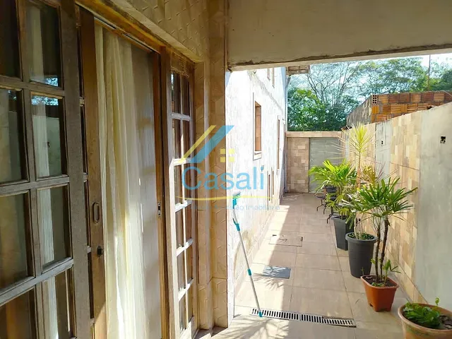 Casa com 330m² 3 quartos e 3 banheiros, à venda, no bairro Bairro do Cambará em São Roque