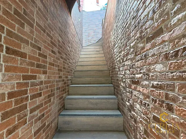 Casa com 440m² 3 quartos e 5 banheiros, à venda, no bairro Cônego em Nova Friburgo