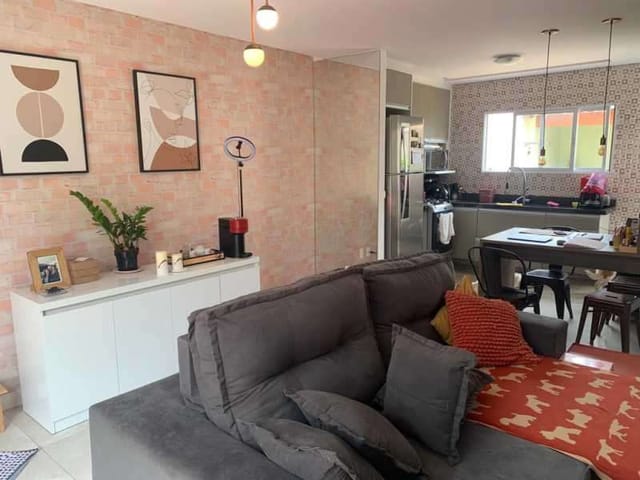 Casa 2 quartos e 1 banheiro, à venda, no bairro Vila Caputera em Mogi das Cruzes