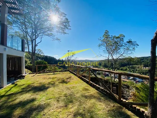 Casa com 760m² 6 quartos e 7 banheiros, à venda, no bairro Pedra Azul em Domingos Martins