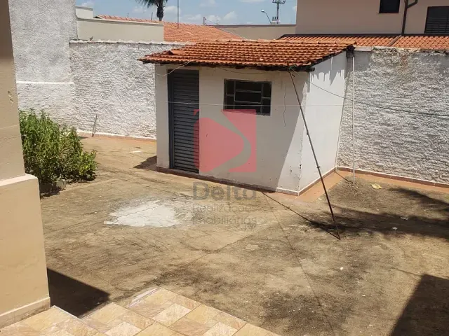 Casa 3 quartos e 1 banheiro, à venda, no bairro Jardim Carlos Gomes em Pirassununga