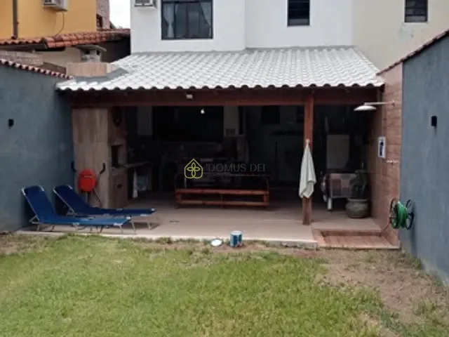 Casa com 190m² 3 quartos e 2 banheiros, à venda, no bairro Jardim Amália em Volta Redonda