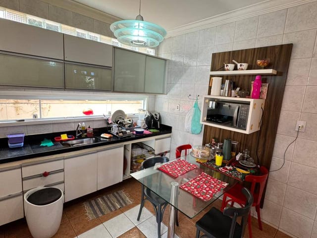 Casa 3 quartos e 2 banheiros, à venda, no bairro Calhau em São Luís