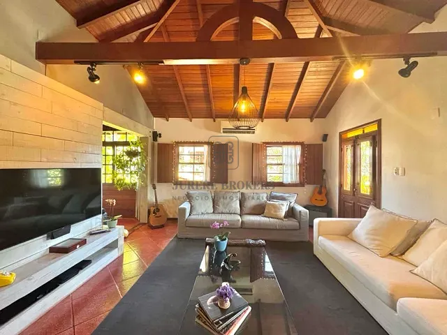 Casa com 507m² 4 quartos e 4 banheiros, à venda, no bairro Santo Antônio de Lisboa em Florianópolis