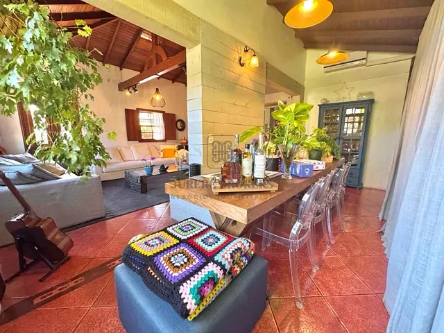 Casa com 507m² 4 quartos e 4 banheiros, à venda, no bairro Santo Antônio de Lisboa em Florianópolis