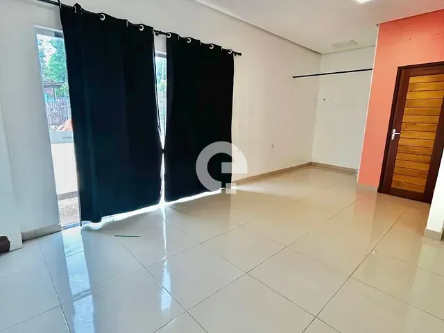 Casa com 300m² 2 quartos e 2 banheiros, à venda, no bairro Jutaí em Santarém