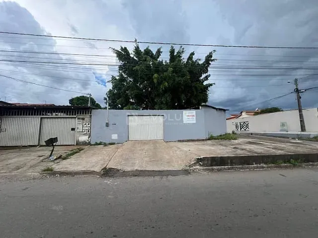 Casa 3 quartos e 2 banheiros, à venda, no bairro Jardim Tropical em Aparecida de Goiânia